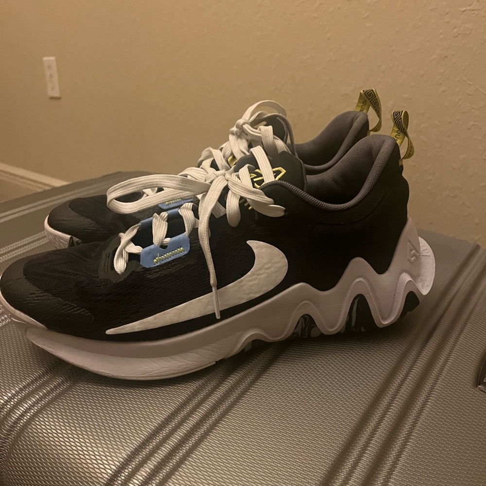 Nike Giannis Immortality 2 ‘Black University Blue’